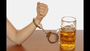 Cómo prevenir la adicción al alcohol adiccion