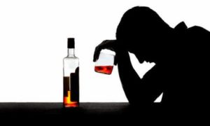 Cómo prevenir la adicción al alcohol consecuencias