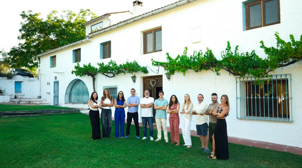 ¿Buscas un centro de desintoxicación cerca de Cuenca? Descubre cómo es el tratamiento residencial de Residencia NO-A Finca Benamil y por qué puede ser una alternativa para iniciar la recuperación.